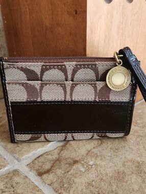 Coach Brown/Tan Signature Card Wallet with Gold Coach Charm